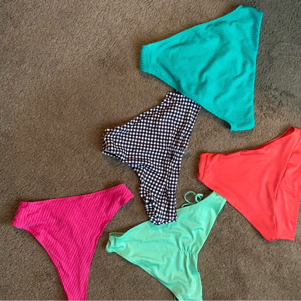 5 bikini bottom bundle 👙 - Picture 7 of 7